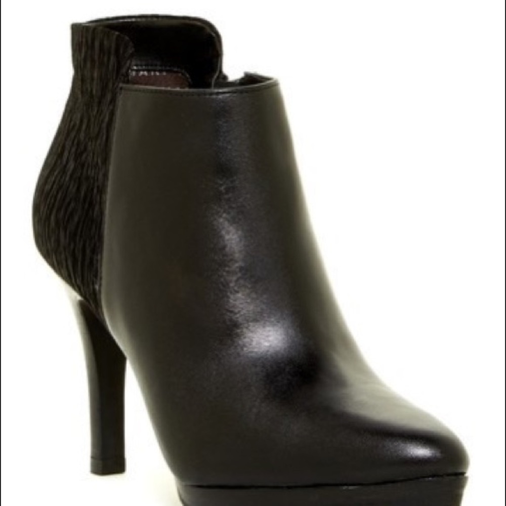 Tahari Gordon Booties